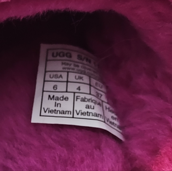 Ugg Plush slippers - Picture 3 of 5